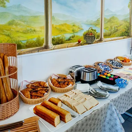 Du Gave Готель